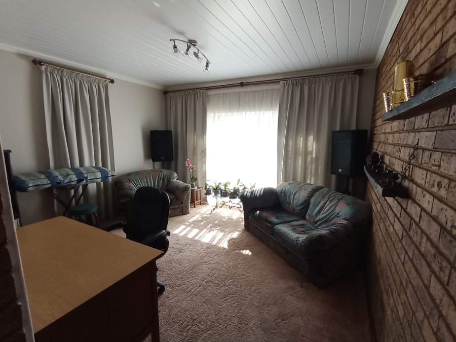 3 Bedroom Property for Sale in Sasolburg Ext 11 Free State